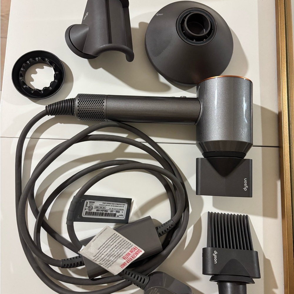Dyson Supersonic Hair Dryer (nickel:copper) like new